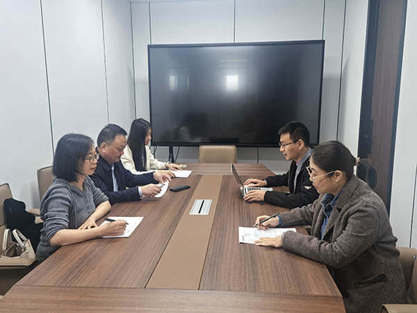 10月29日法律審計(jì)部人員在立信會(huì)計(jì)師事務(wù)所會(huì)議室開展對標(biāo)學(xué)習(xí).jpg