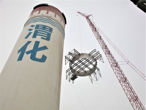 4月11日，主桁架吊裝.jpg